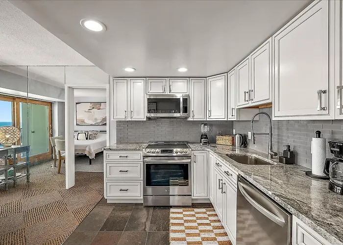 Updated 2 Bedroom At The 9400 Building With Ocean Views!