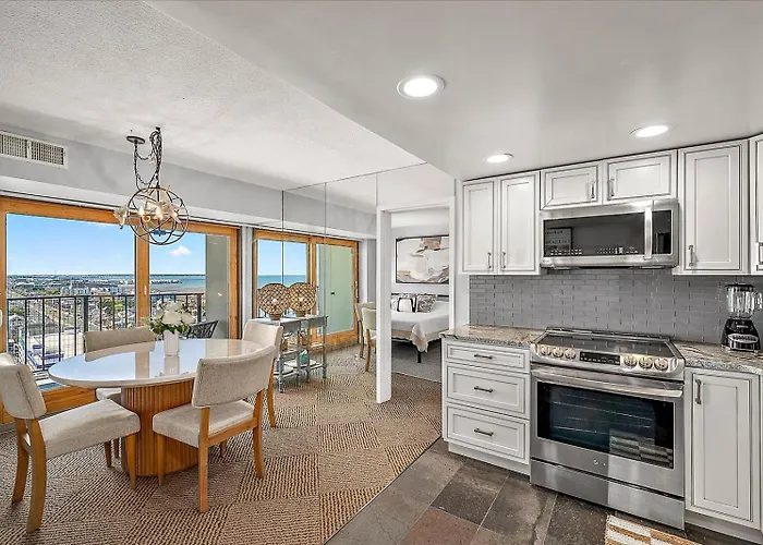 Updated 2 Bedroom At The 9400 Building With Ocean Views! * Ocean Stadt