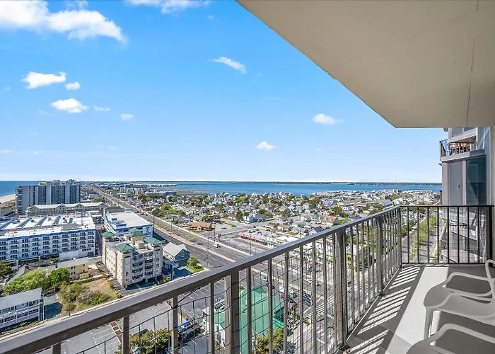 Ferienhaus Updated 2 Bedroom At The 9400 Building With Ocean Views!