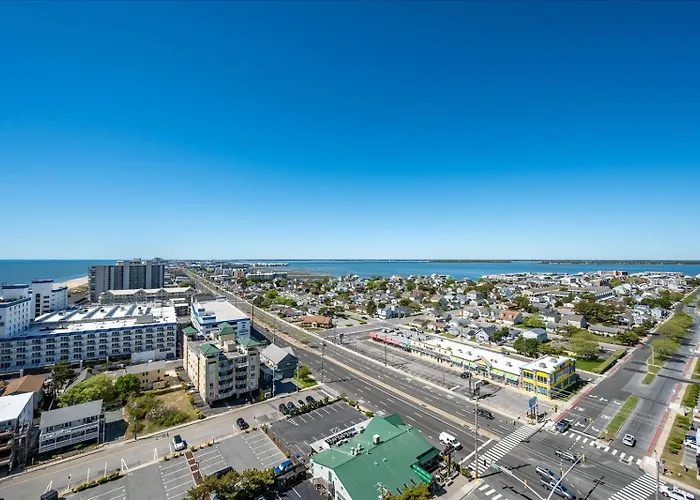 Ferienhaus Updated 2 Bedroom At The 9400 Building With Ocean Views!