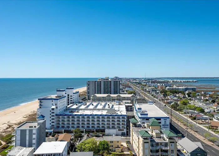 Ferienhaus Updated 2 Bedroom At The 9400 Building With Ocean Views!