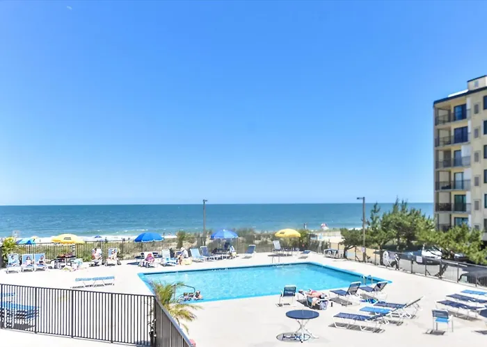 Ferienhaus Updated 2 Bedroom At The 9400 Building With Ocean Views!