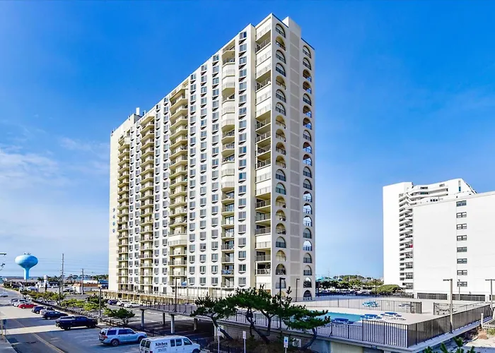 Ferienhaus Updated 2 Bedroom At The 9400 Building With Ocean Views! *
